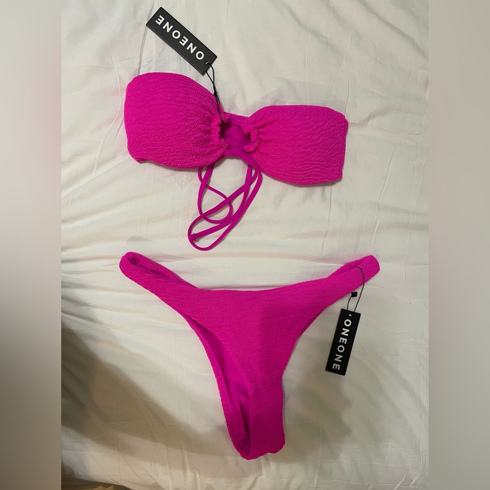 NWT Oneone bikini set